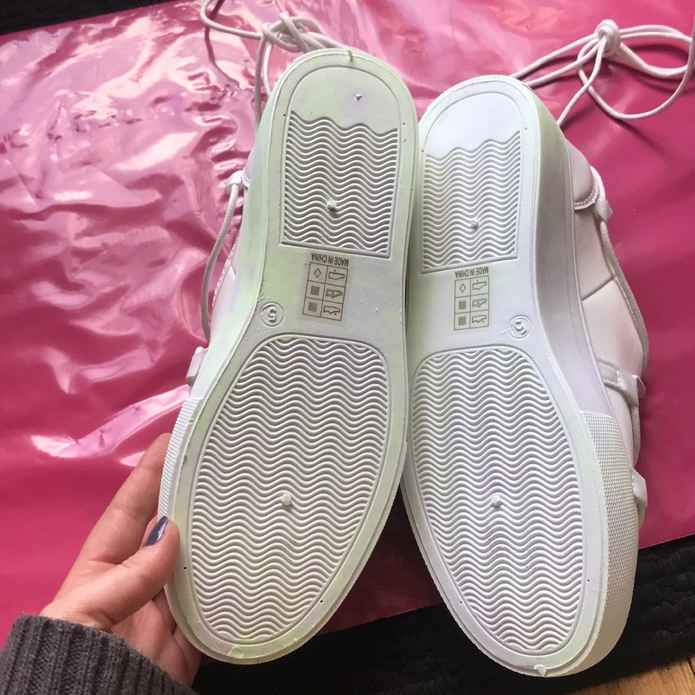 🤍white platform sneakers with lace up🤍 - Picture 5 of 8